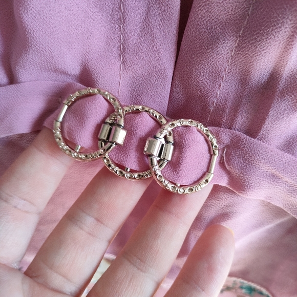 Lightweight Elegant 2-in-1 Dress - Picture 4 of 16